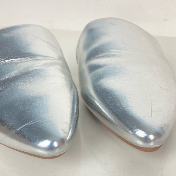A NEW DAY Silver Slip-on Mules Slides - Size 6 - Picture 4 of 9